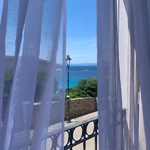 https://home-la-brezza.in-sardinia.net