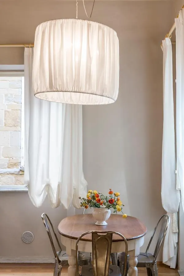 Stence Apartment Lucca Italia