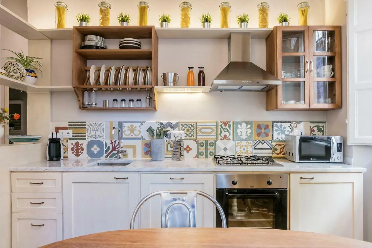 Stence Apartment Lucca