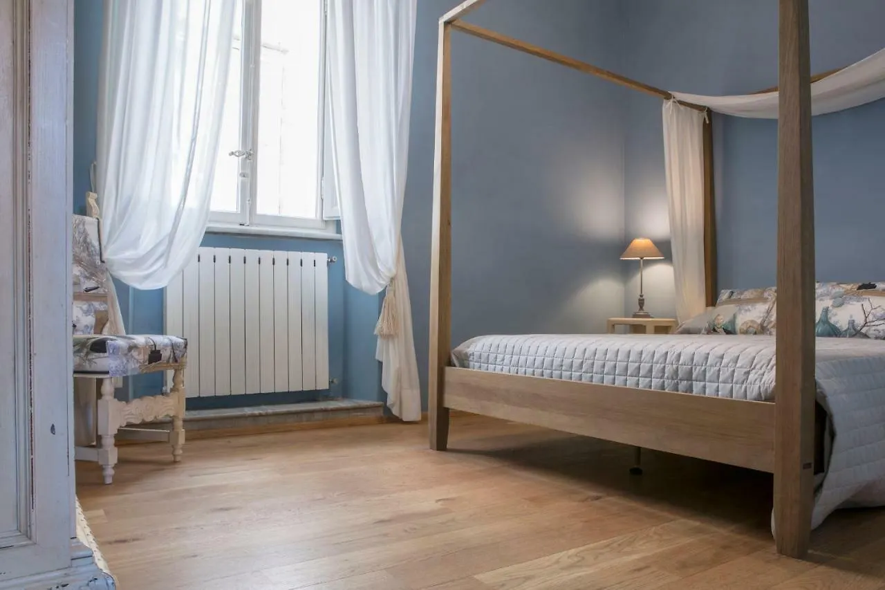 Stence Apartment Lucca